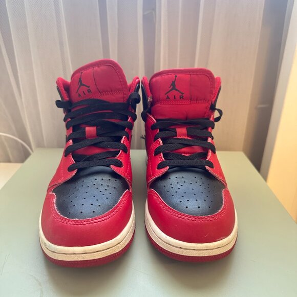 Jordan 1 Mid Reverse Bred Youth 6Y - Picture 2 of 8